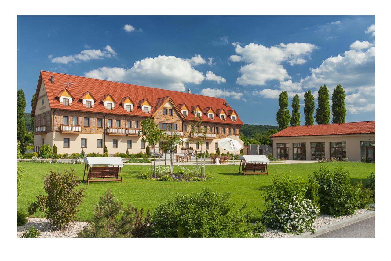 Malvazia Hotel Prievaly Exterior photo